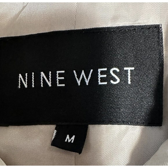 Nine West Beige Button Up Trench Coat Sz M Rain Jacket 3/4 Bell Sleeve Pockets - Picture 5 of 9